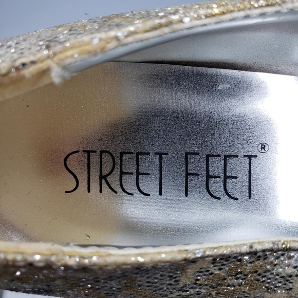 Street Feet | Glam Metallic Silver Floral Pointed Toe Block Heel Pumps Women's 9 - Picture 12 of 12